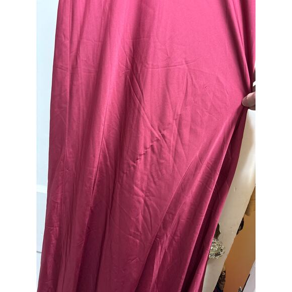 Mac Duggal Flounce Sleeve V-Neck Trumpet Gown / Size 6 - Picture 4 of 6